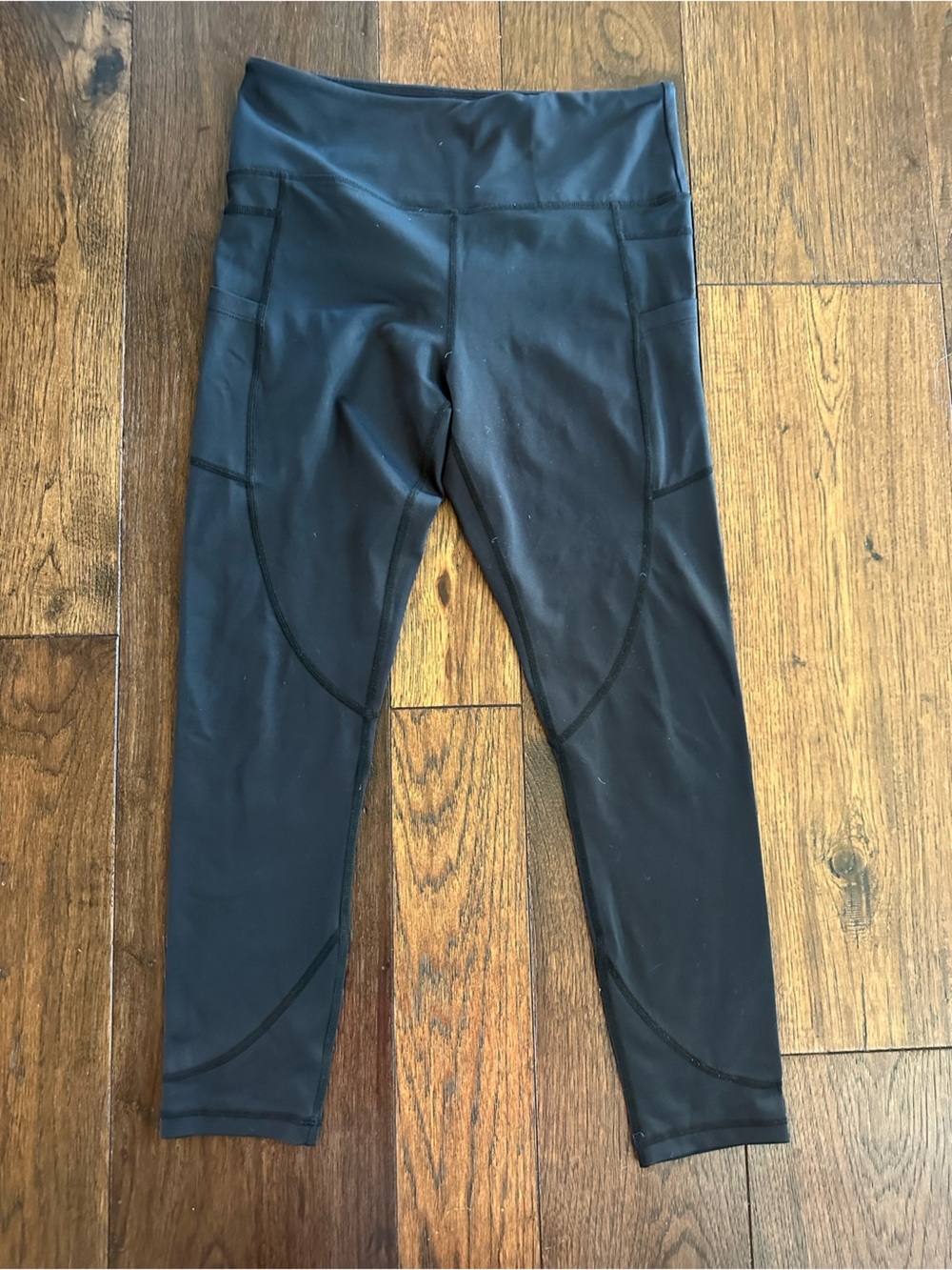 ZYIA Women’s Black Activewear Leggings- size Medium (8/10)
